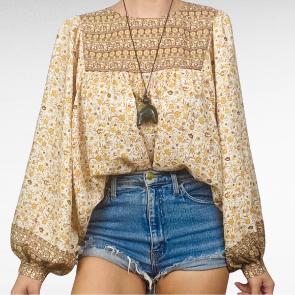 Lovecolette | Oversized Botanical Florals Balloon Sleeve Bohemian Peasant Blouse - Picture 3 of 10